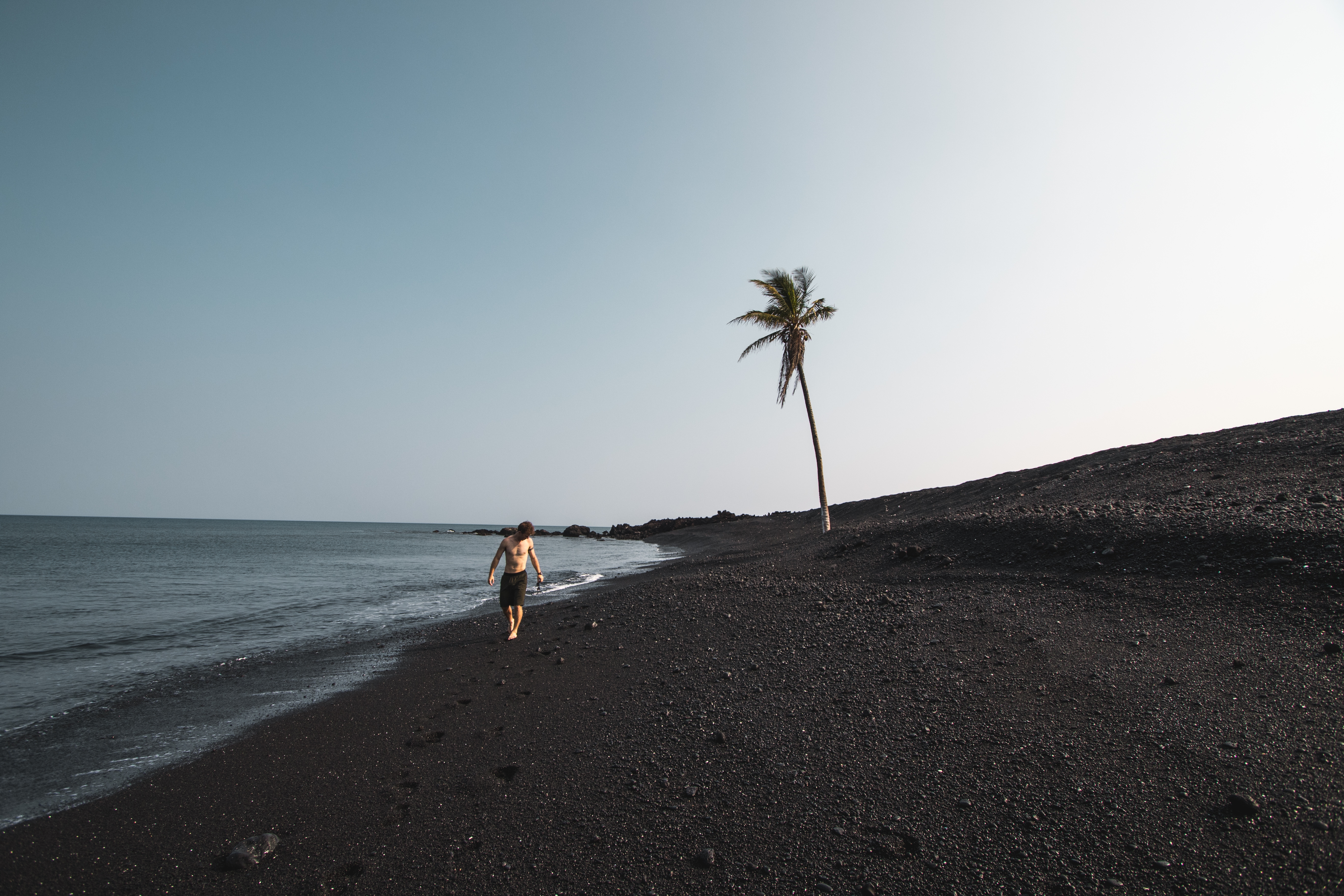 Playas de arena negra