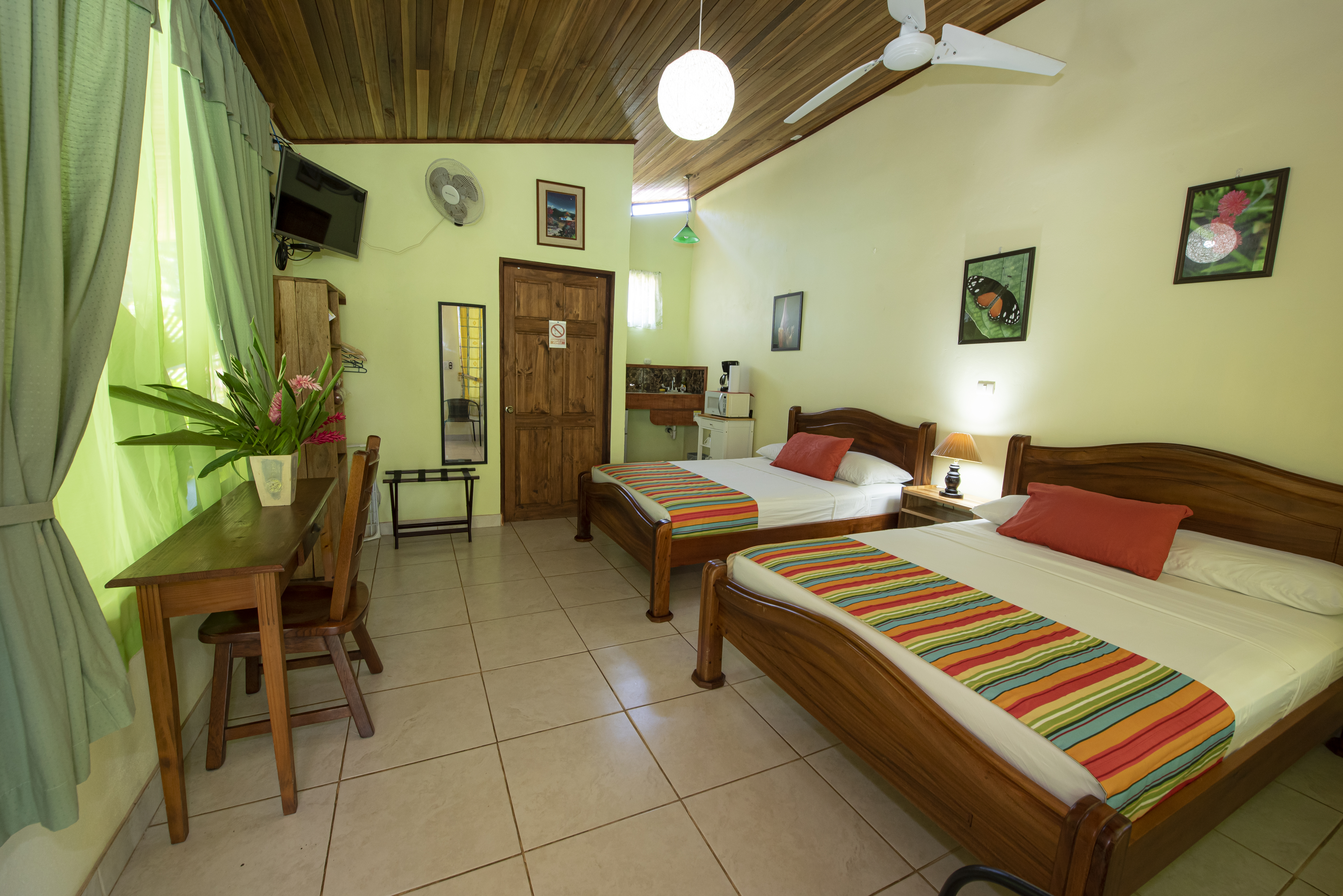 Habitaci&oacute;n 8